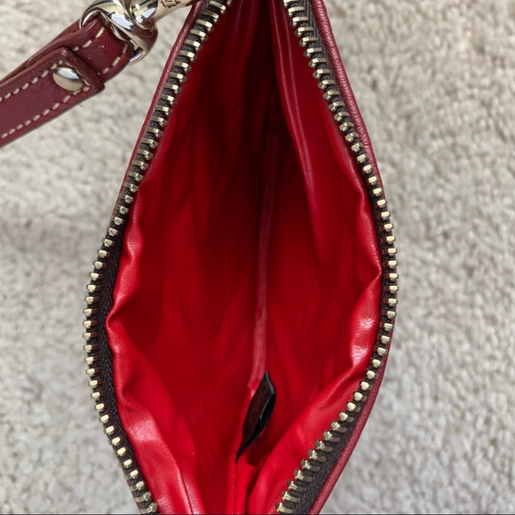 Dooney & Bourke Dillen Medium Pocket Sac - Picture 17 of 17